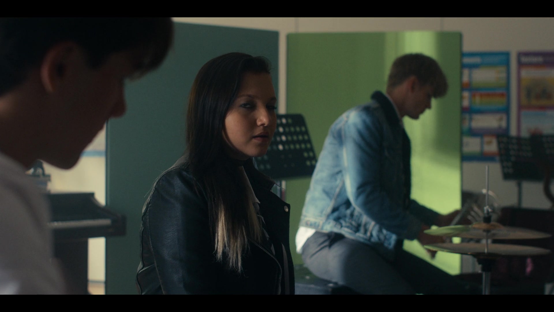 Get_Even_S01E02_1080p_001314.jpg