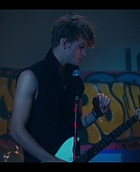 Get_Even_S01E06_1080p_002953.jpg