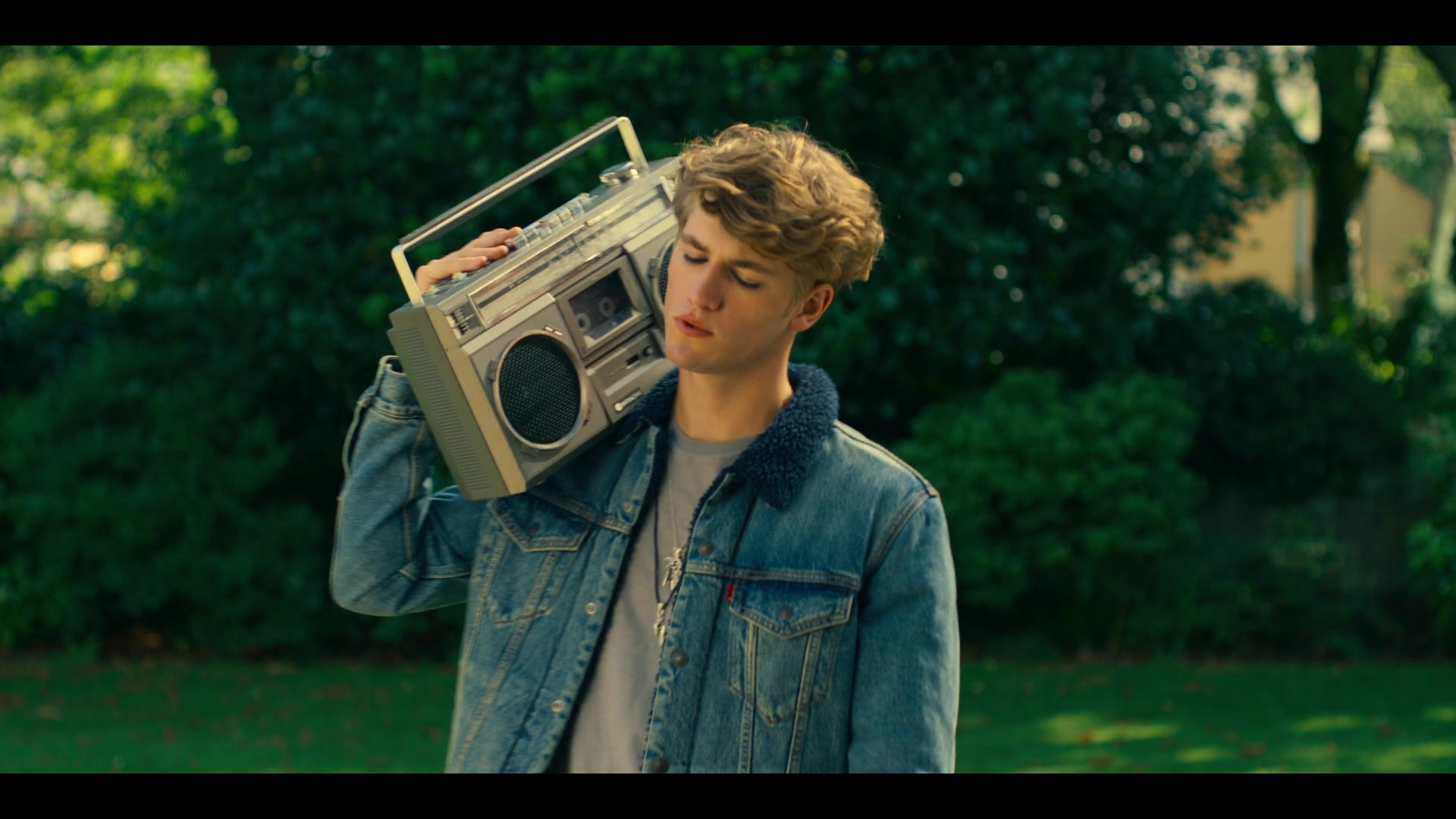 Get_Even_S01E07_1080p_000974.jpg