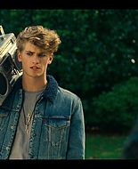 Get_Even_S01E07_1080p_000998.jpg