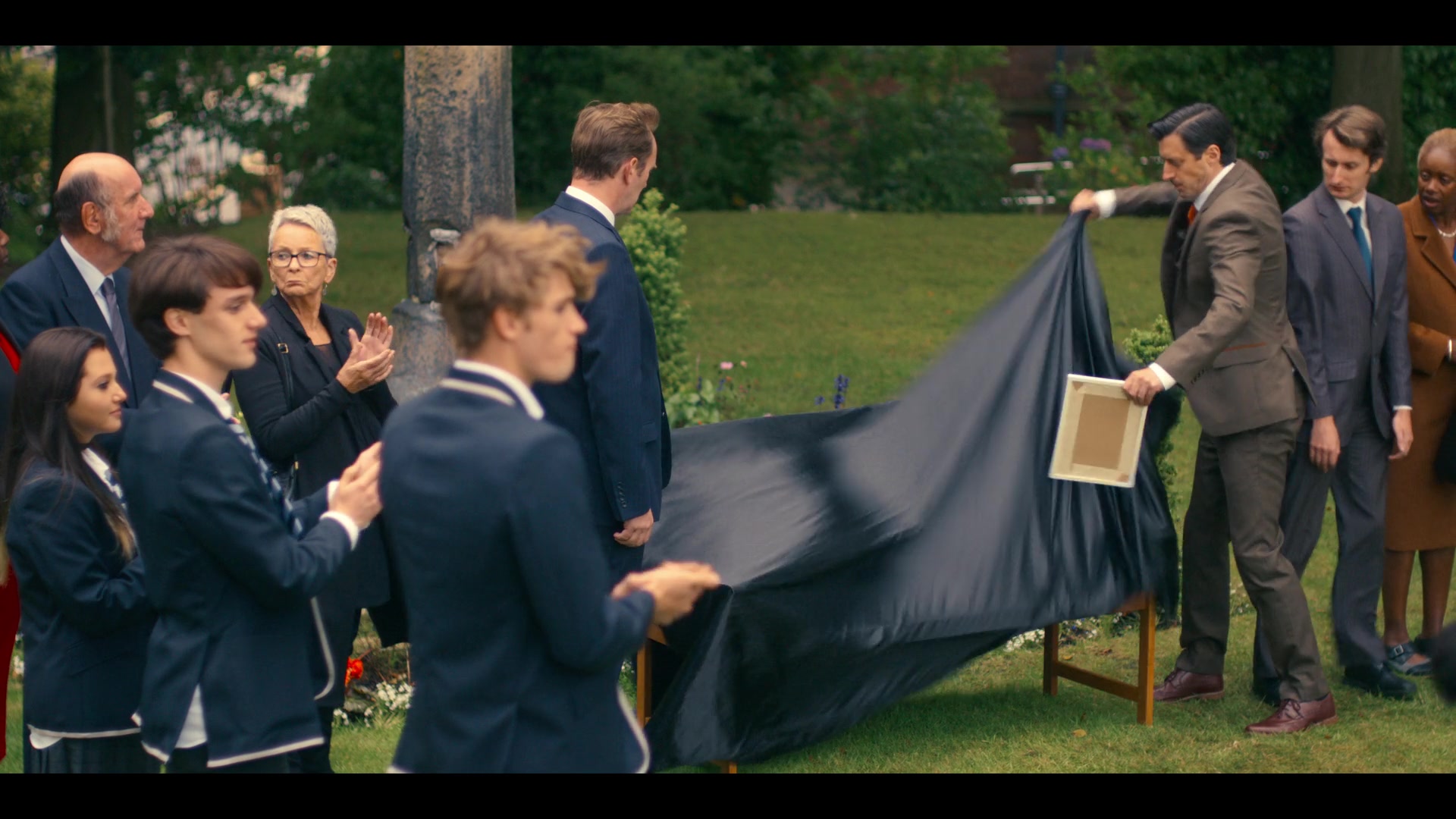 Get_Even_S01E08_1080p_002784.jpg